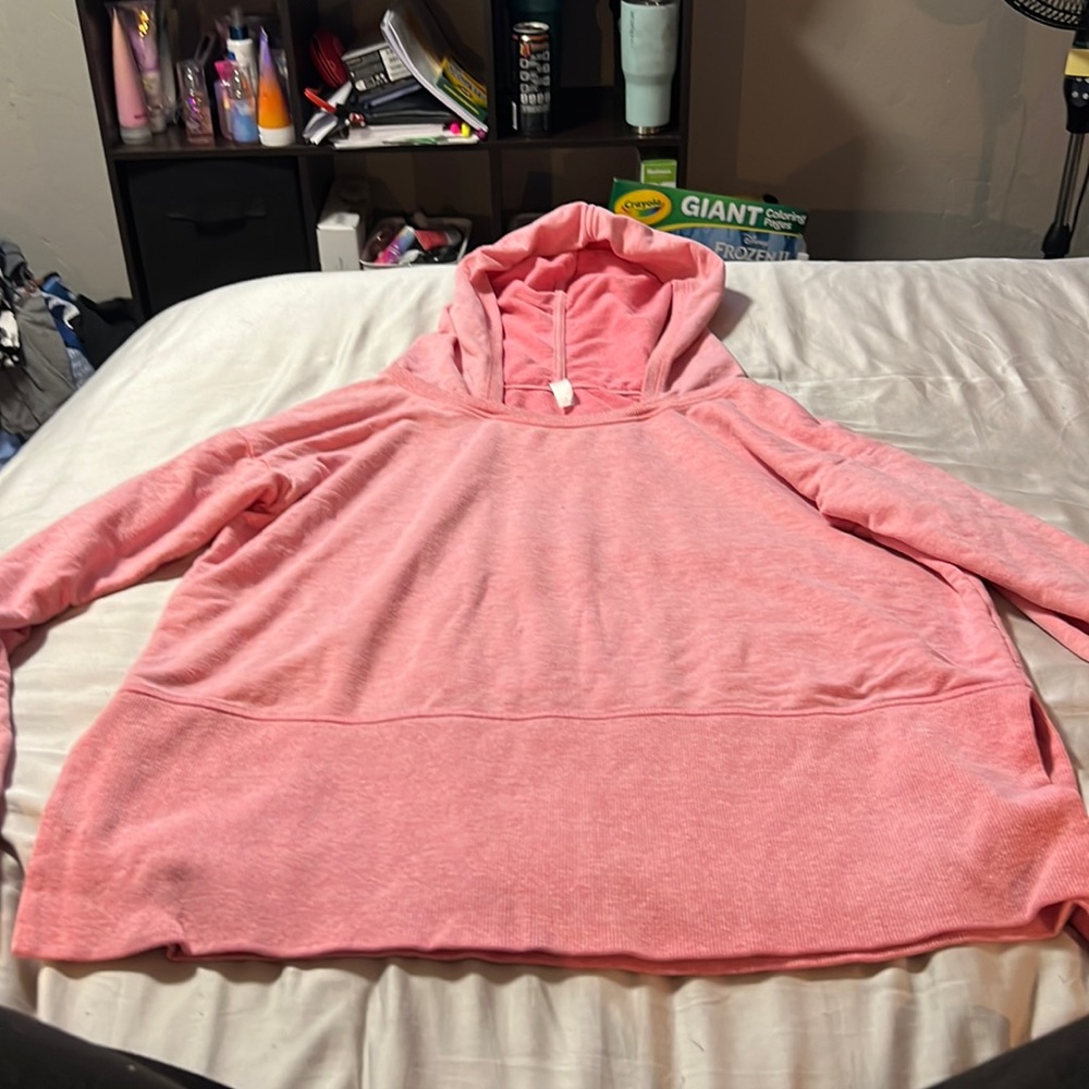 Women’s long sleeve sweatshirt